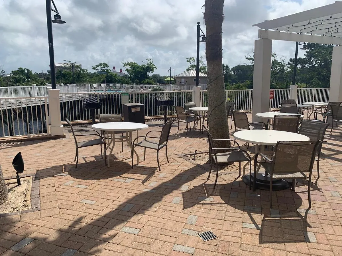 1717 Laketown Wharf 1 King Bedroom, 2 Bath Panama City Beach 0*,